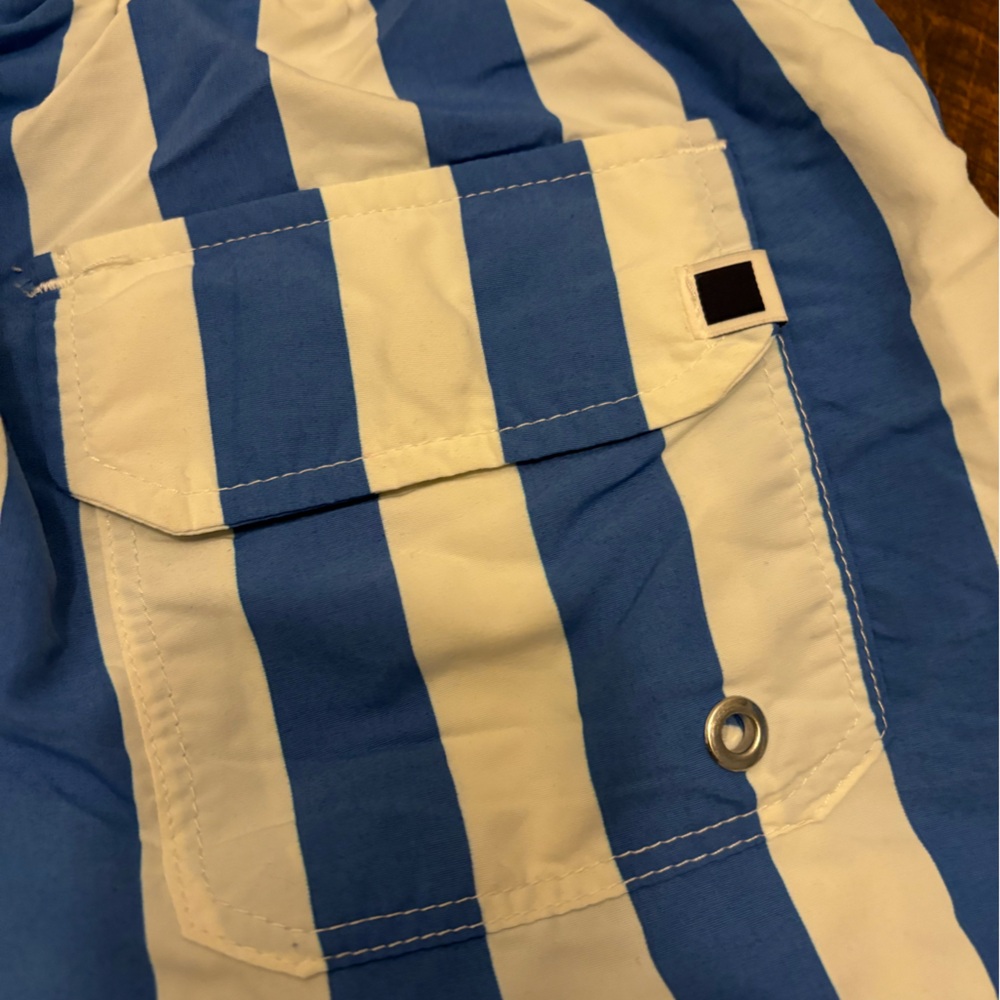 Solid And Striped Trunk - image 7